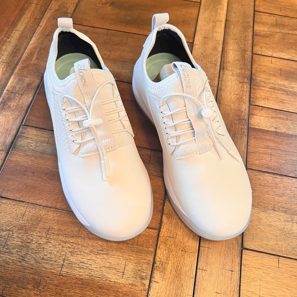 clove Shoes Nwob Cloves Gym Shoes Poshmark